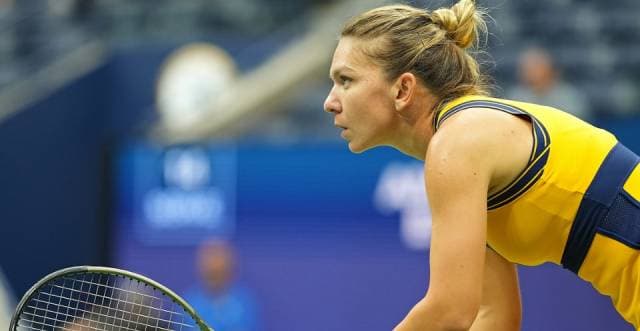 Simona Halep em ação no US Open 202