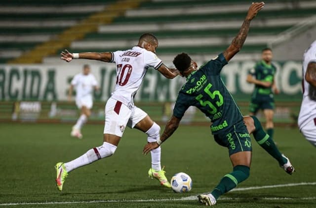 Chapecoense x Fluminense - Caio Paulista