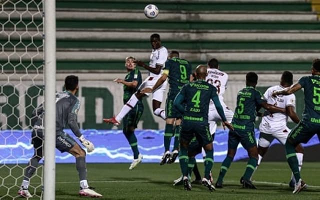 Chapecoense 1 x 2 Fluminense