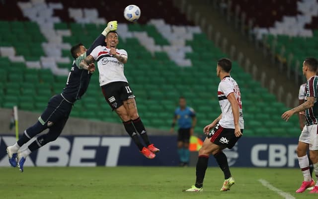 São Paulo perdeu por 2 a 1 para o Fluminense