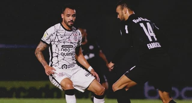 Bragantino x Corinthians - Renato Augusto