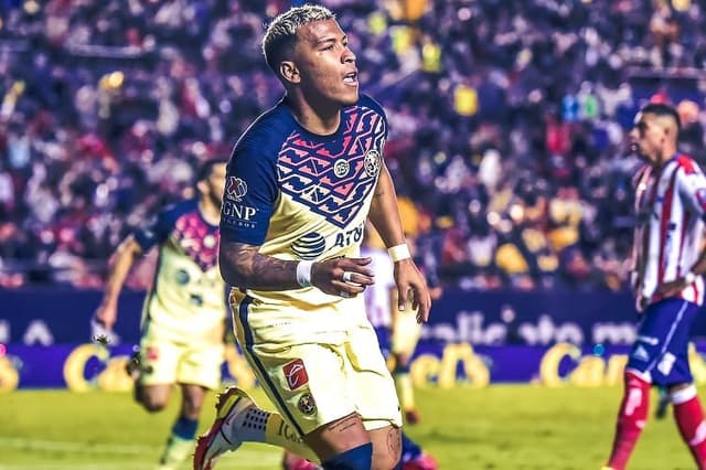 Atlético San Luis x América - Roger Martínez