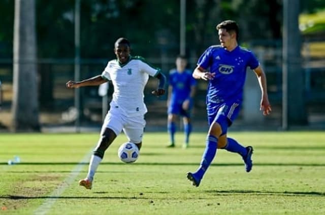 Raposa e Coelho ficaram no empate no jogo de ida da decisão Estadual no sub-20