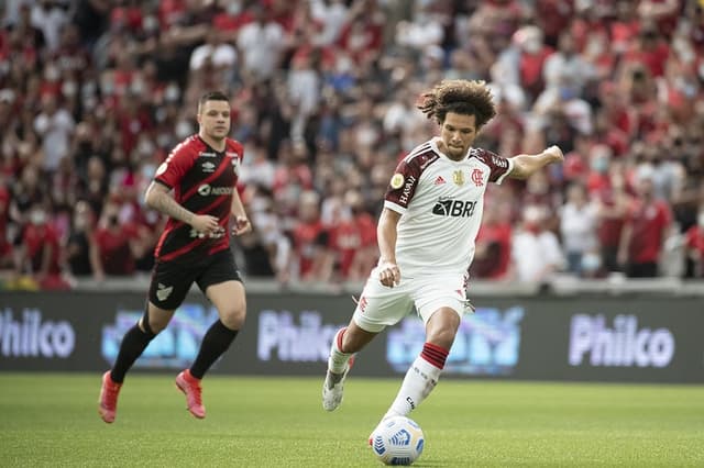 Athletico-PR x Flamengo - Willian Arão e Renato Kayzer