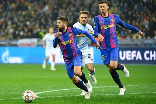 Dinamo de Kiev x Barcelona - Alba