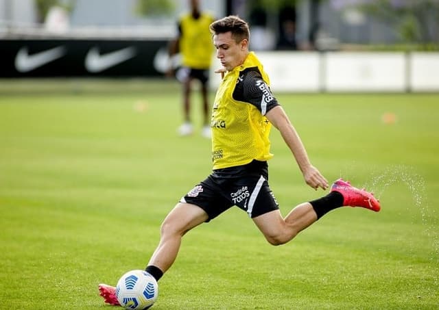 Lucas Piton - Treino Corinthians