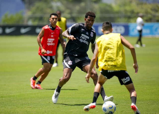 Gil, Du Queiroz e Adson - Corinthians