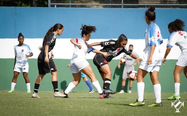 Vasco x Pérolas Negras - futebol feminino