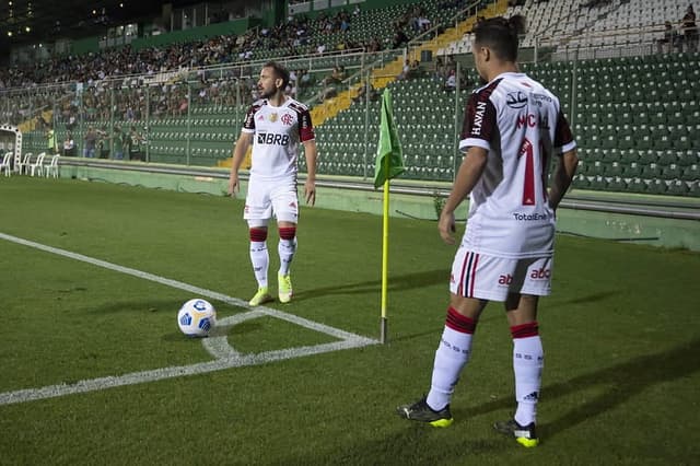 Chapecoense x Flamengo - Everton Ribeiro e Michael