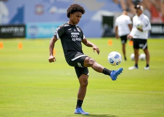 Willian - treino do Corinthians - 15-11