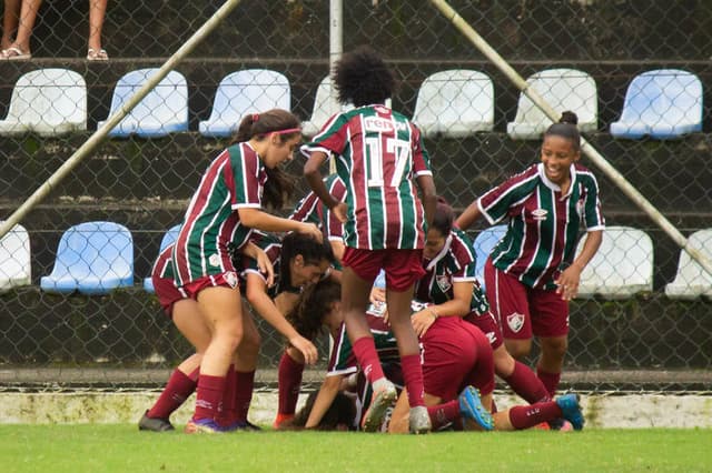 Fluminense - futebol feminino sub-18