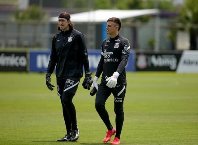 Cássio e Matheus Donelli - treino do Corinthians