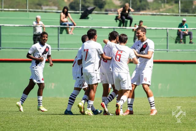 Vasco - Sub-15