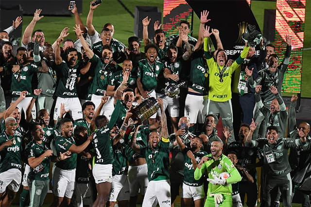 Palmeiras com a Taça