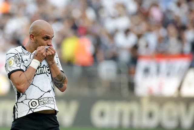 Corinthians 1 x 0 Athltico-PR - Fábio Santos