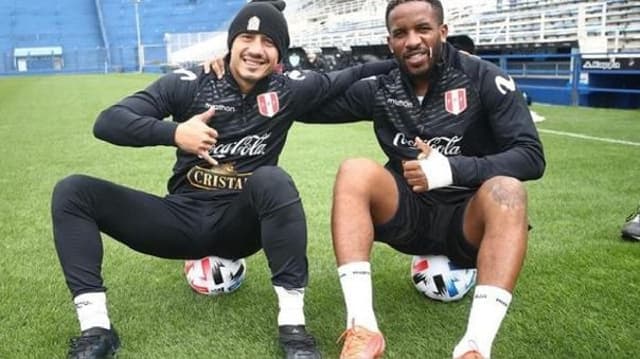 Farfán e Lapadula - Seleção Peruana