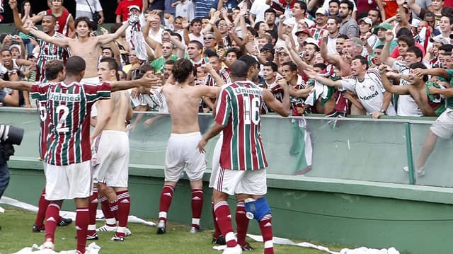 Veja imagens daquele Coritiba 1x1 Fluminense em 2009