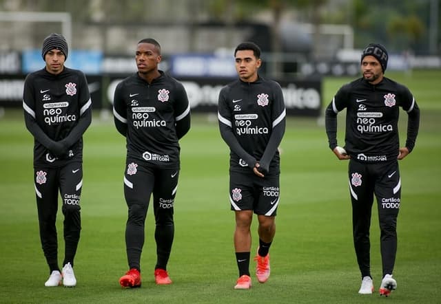 Gabriel Pereira, Xavier, Du Queiroz e Vitinho - Treino Corinthians