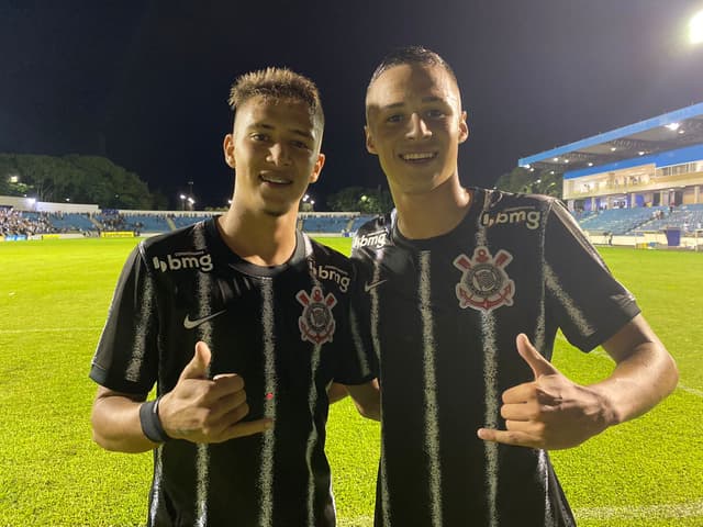 Kevin e Matheus Araujo - Corinthians