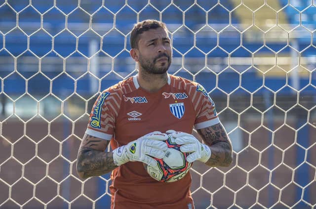 Vladimir - goleiro - Avaí