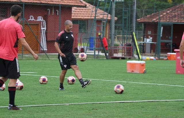 Alex treino São Paulo