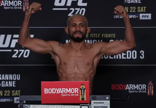 Deiveson bateu bem o peso e está pronto para disputar o cinturão no UFC 270 (Foto: Reprodução/YouTube)