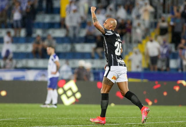 Fábio Santos - Santo André x Corinthians