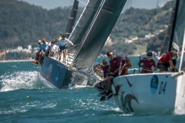 Barco homenageia Dia de Iemanjá em Campeonato Brasileiro de Vela (Foto: Divulgação)