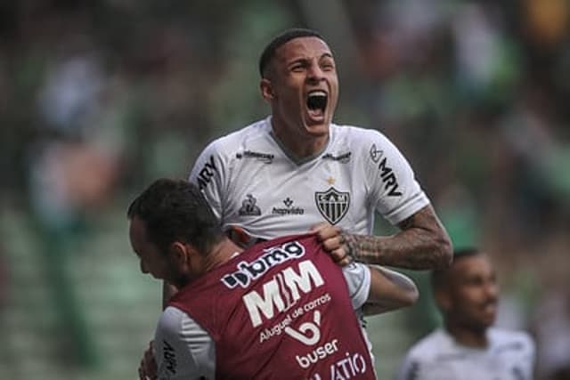 Arana fez uma boa partida e abriu o placar para o Galo contra o Coelho