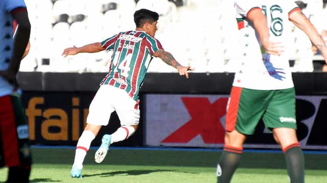 Fluminense x Portuguesa - Comemoração Cano