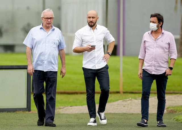 Duílio Monteiro Alves, Roberto de Andrade e Alessandro Nunes