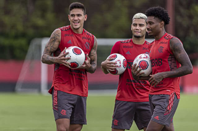 Pedro, Andreas Pereira e Vitinho