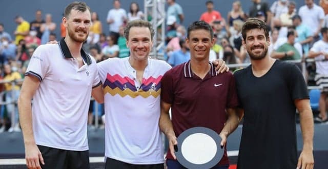 Bruno Soares com Rogerio Silva, Orlando Luz e Jamie Murray