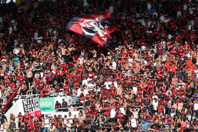 Flamengo - Torcida - Nilton Santos