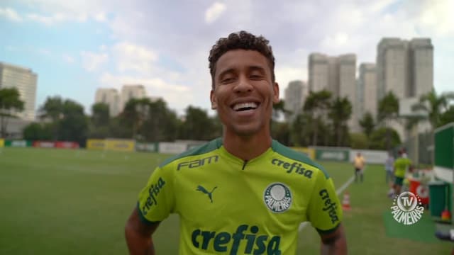 Marcos Rocha celebra marcas atingidas no Verdão