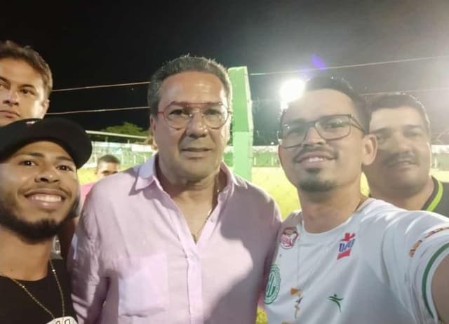 Luxemburgo em estádio no Tocantins