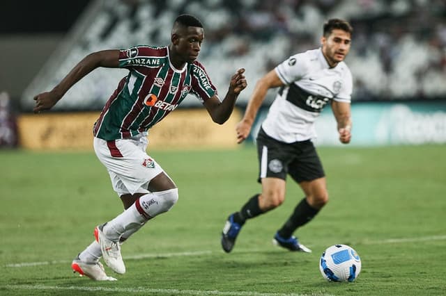 Fluminense x Olimpia - Luiz Henrique