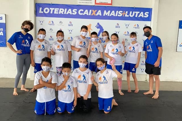 Com aulas de Jiu-Jitsu e Luta Olímpica, Manaus é uma das cidades atendidas pelo programa Loterias Caixa Mais Lutas (foto: divulgação)