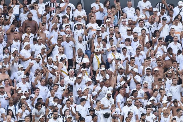 Torcida do Santos - Santos 3 x 2 Água Santa - Paulistão 2022