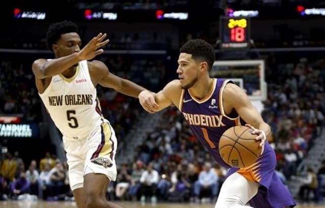 Devin Booker e Herb Jones