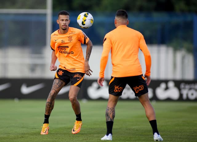 Treino Corinthians - João Victor