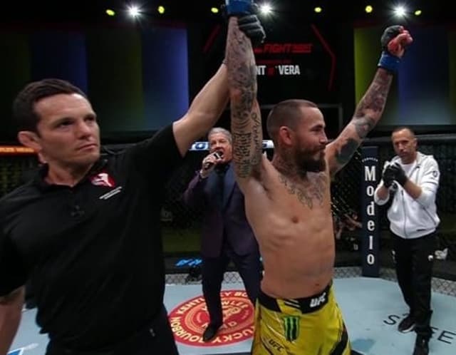 Marlon Vera brilhou no main event do UFC Vegas 53 e embalou na divisão (Foto: Reprodução)