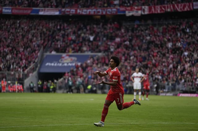 Bayern de Munique x Stuttgart - Gnabry