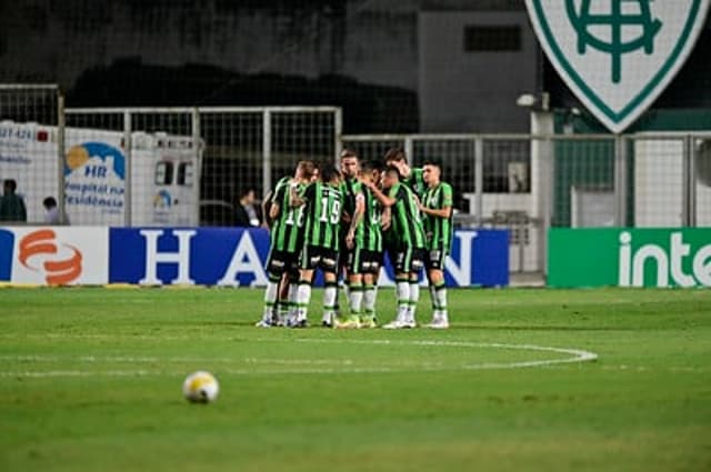 Aposta de Vagner Mancini, jogador saiu do banco e selou a classificação alviverde