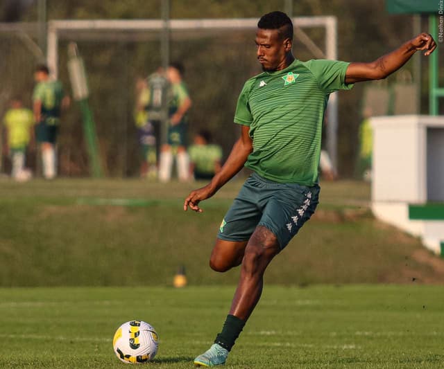 Leandro Amaro - Portuguesa-RJ