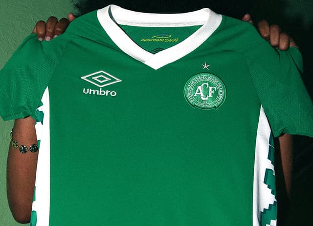 Novo uniforme da Chapecoense