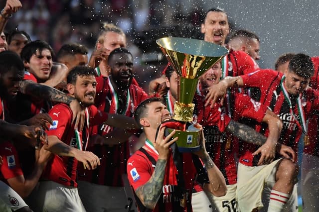 Milan - Campeão Italiano - 2021/2022