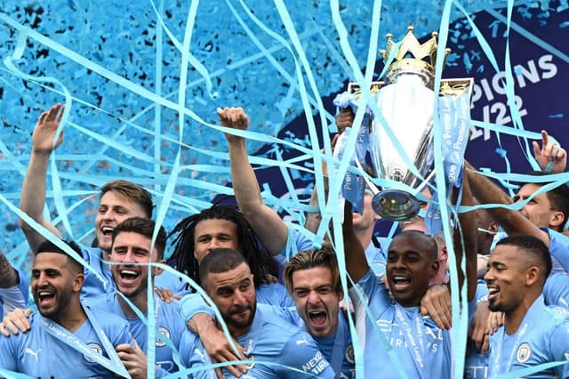 Fernandinho - Manchester City Campeão da Premier League 2021/2022