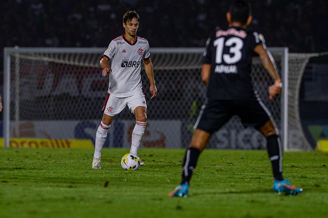 Rodrigo Caio - Bragantino x Flamengo