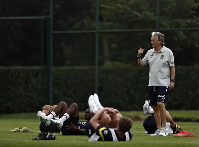 Primeiro treino de Jorge Jesus no Fenerbahçe